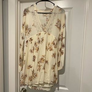 Floral beige/cream dress